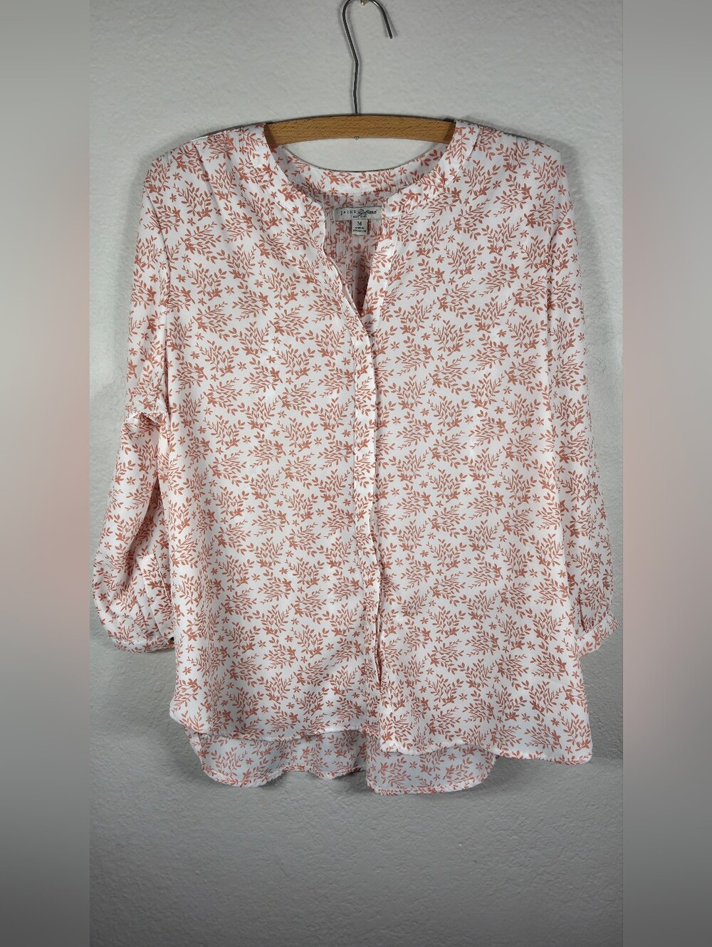 Jachs Girlfriend V-Neck 3/4 Sleeve Hidden Button Top Blouse Size M Floral